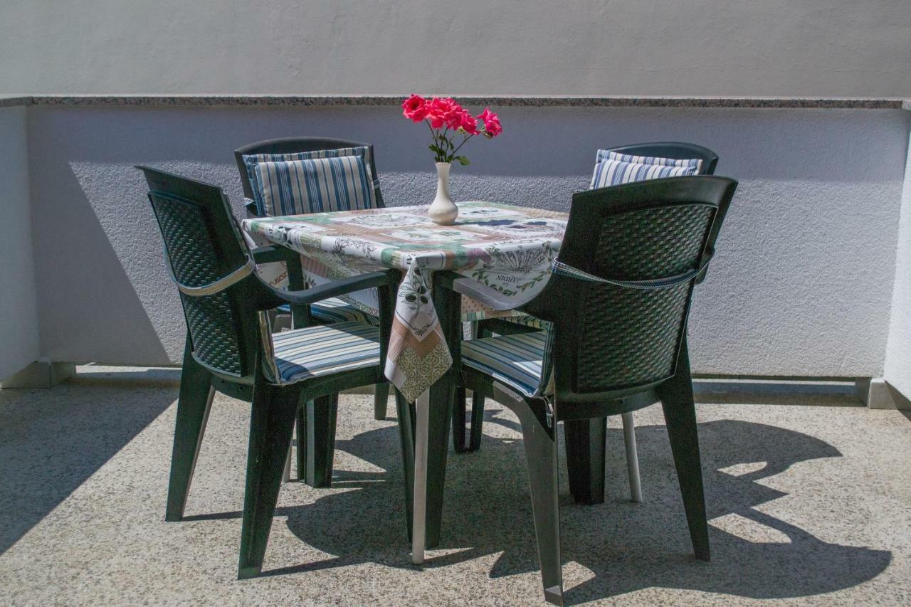 Javoran Zvonko Banjol 690A Appartement Buitenkant foto