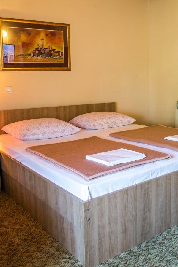 Javoran Zvonko Banjol 690A Appartement Buitenkant foto